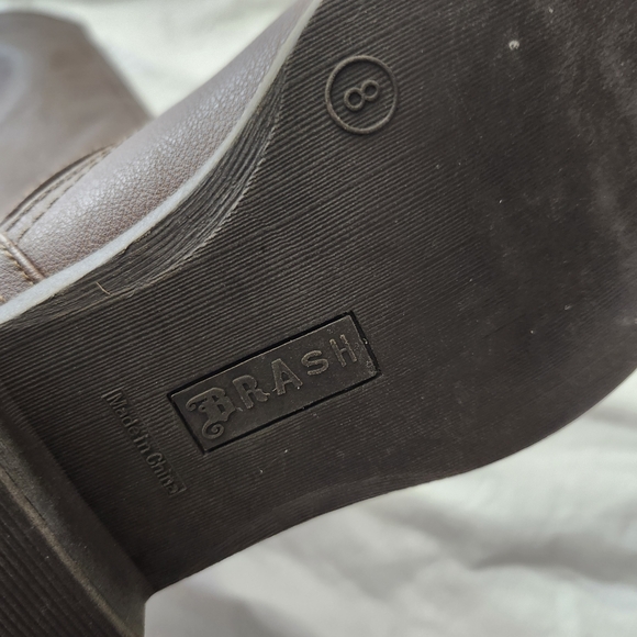 Brown Women's Boots - Picture 7 of 8